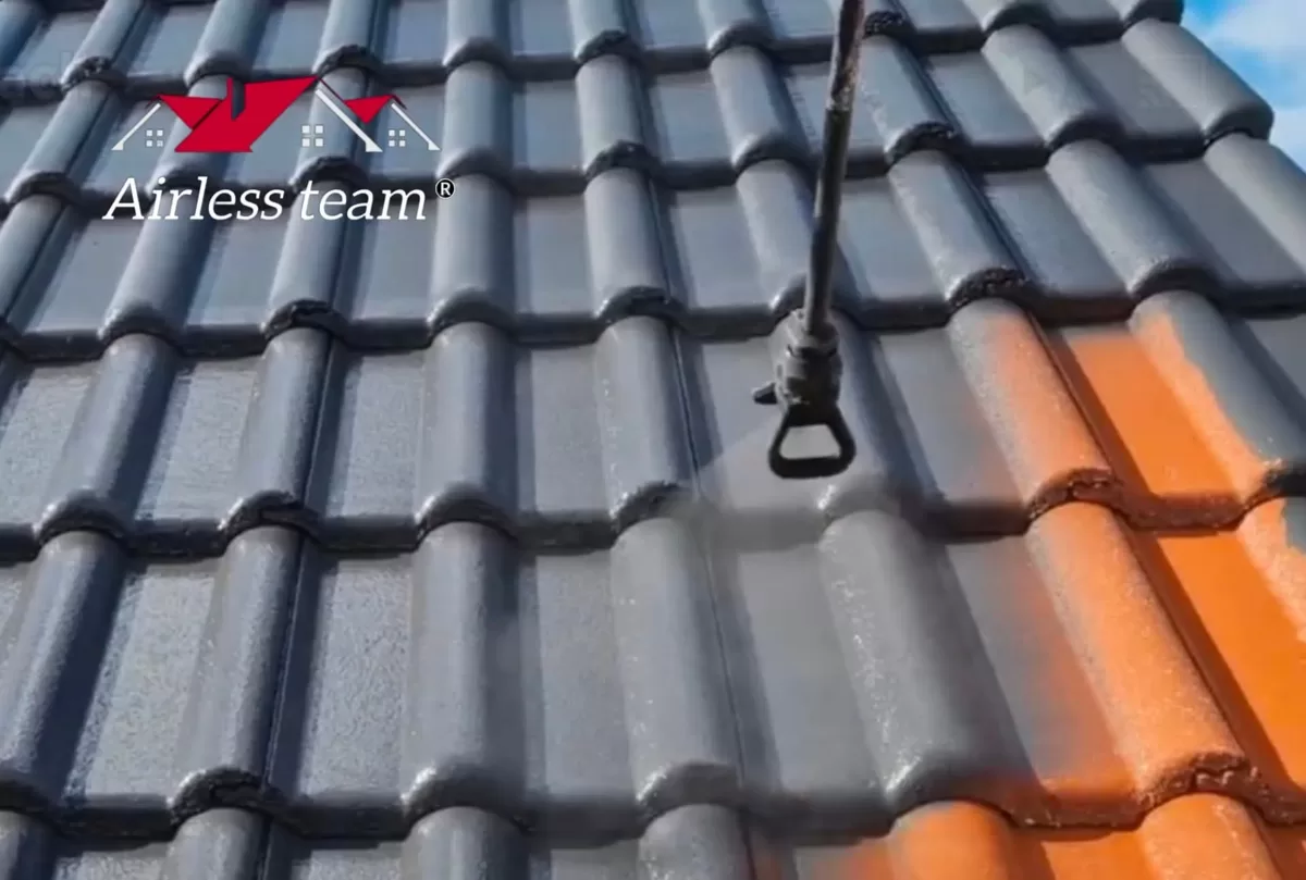 alt="elasztikus tetőfestés"